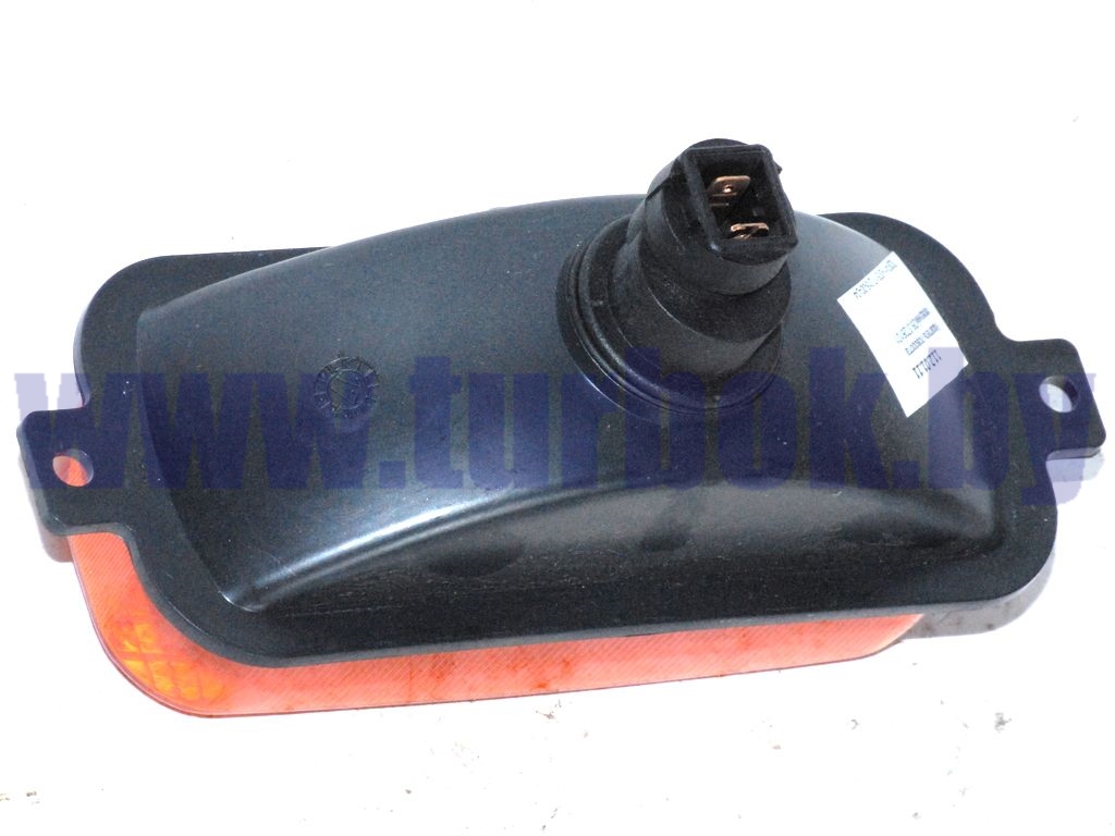 Указатель поворота передний