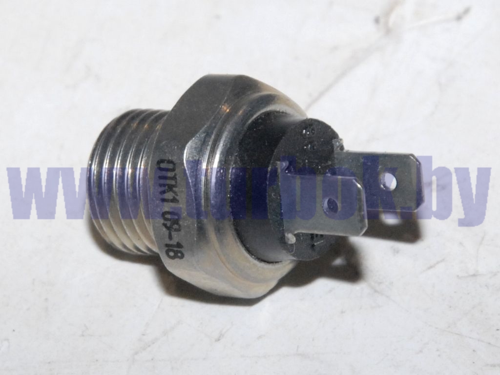 Датчик включения света заднего хода, блокировки моста