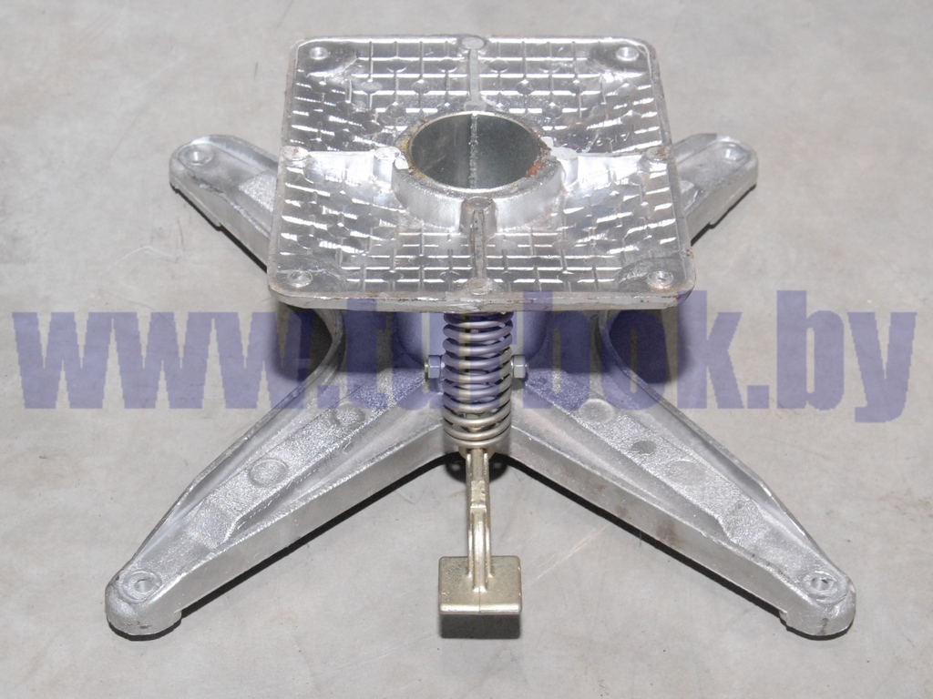 Подставка под сидение водителя в сборе