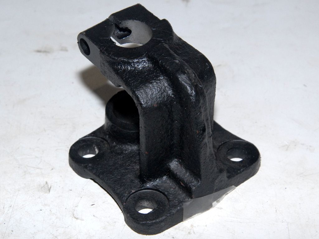 Кронштейн крепления ЦГ