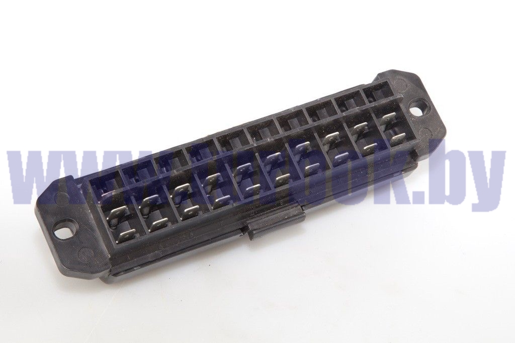 Блок предохранителей в сборе (16А-1, 8А-9)