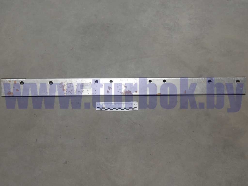 Усилитель крепления двери левый