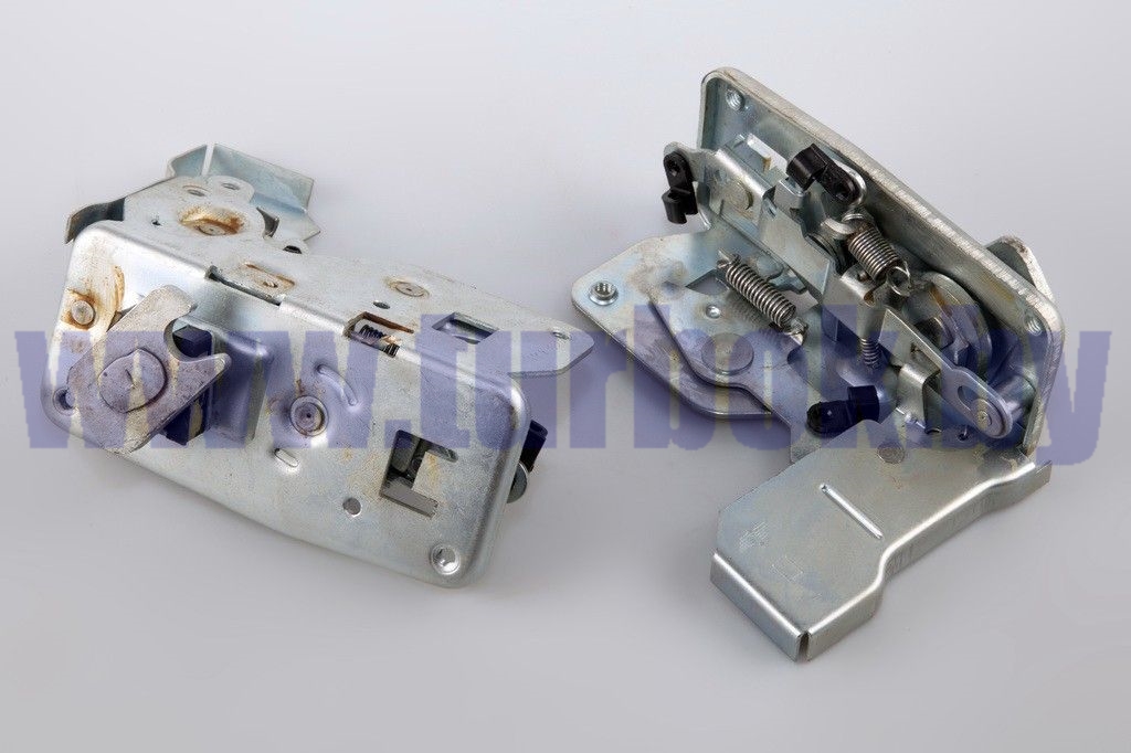 Замок двери кабины универсальный левый