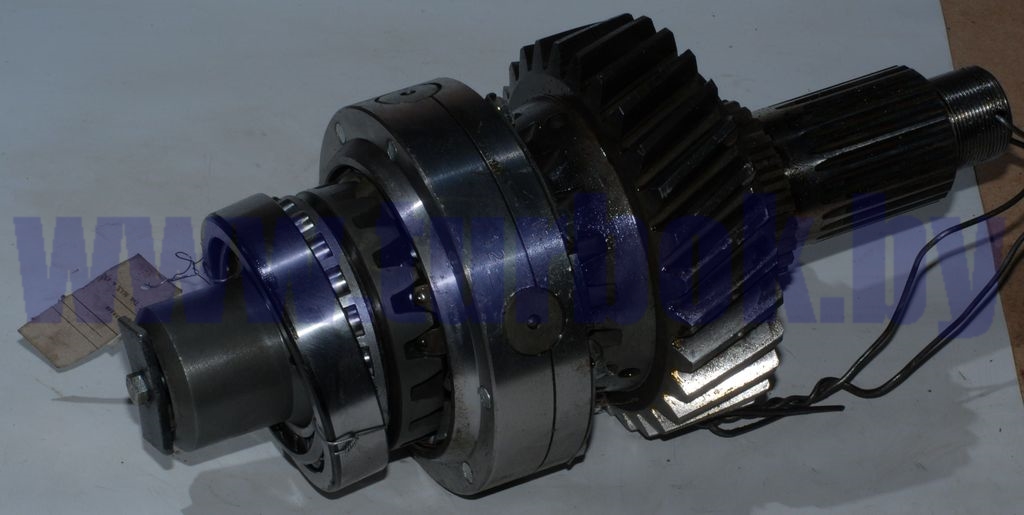 Дифференциал межосевой (z=28) на "овальный" редуктор