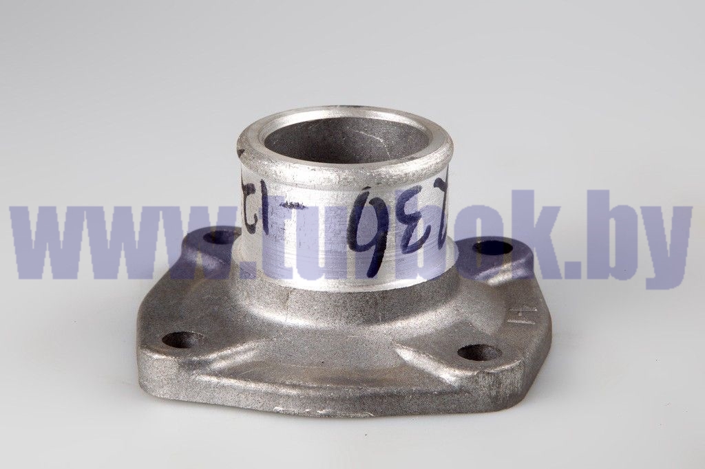 Патрубок коробки термостата (алюминий)