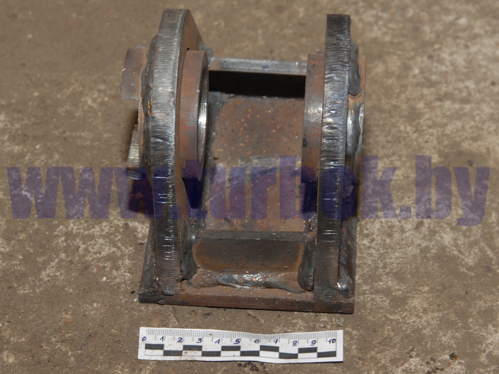 Кронштейн крепления дышла приварной на МАЗ-8571 левый