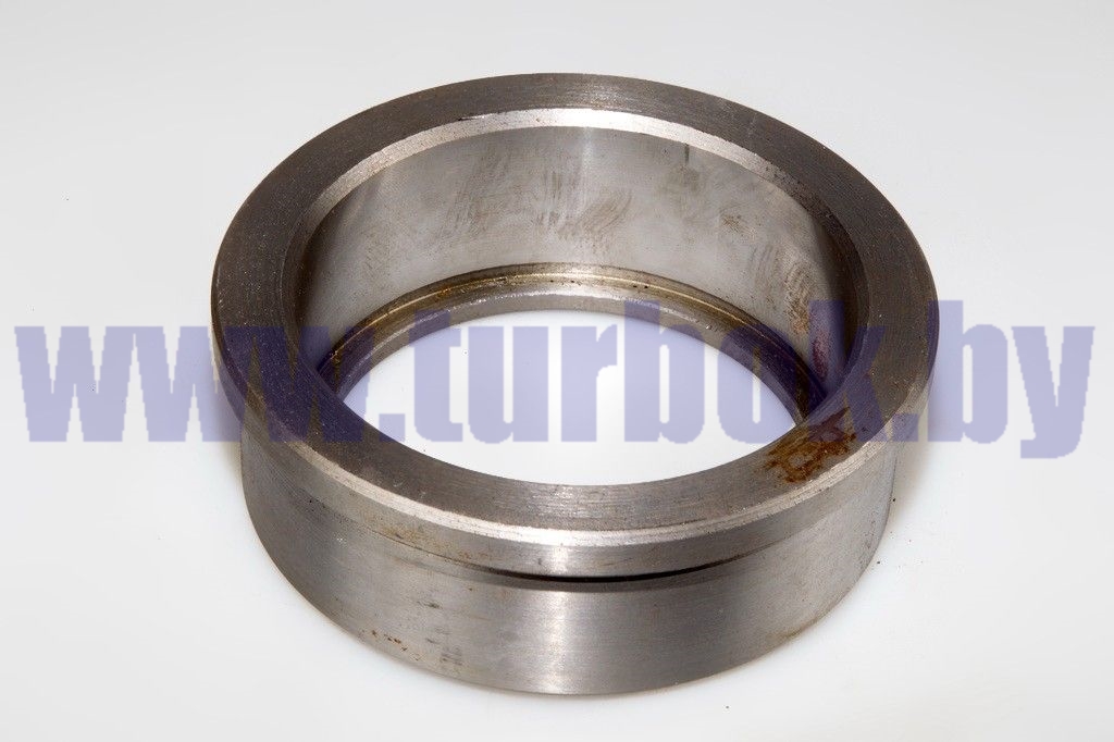 Гнездо заднего подшипника вала промежуточного ЯМЗ 238Д и Б