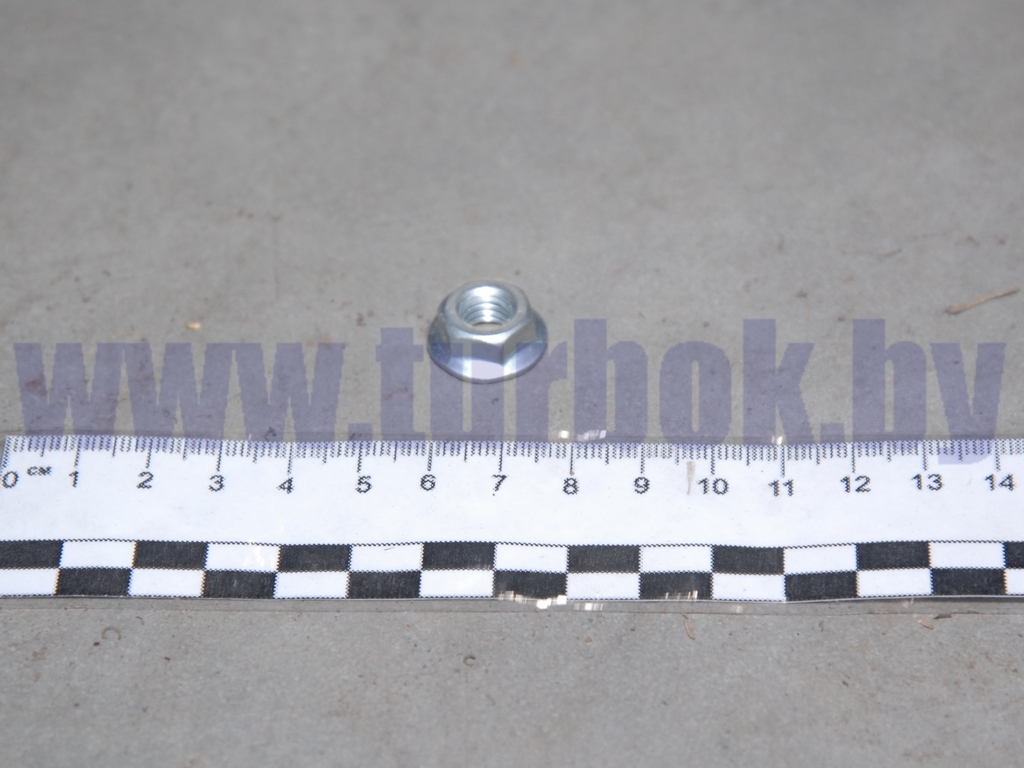 Гайка М08*1.25х18 с зубчатым буртиком КАМАЗ-65115, 6520