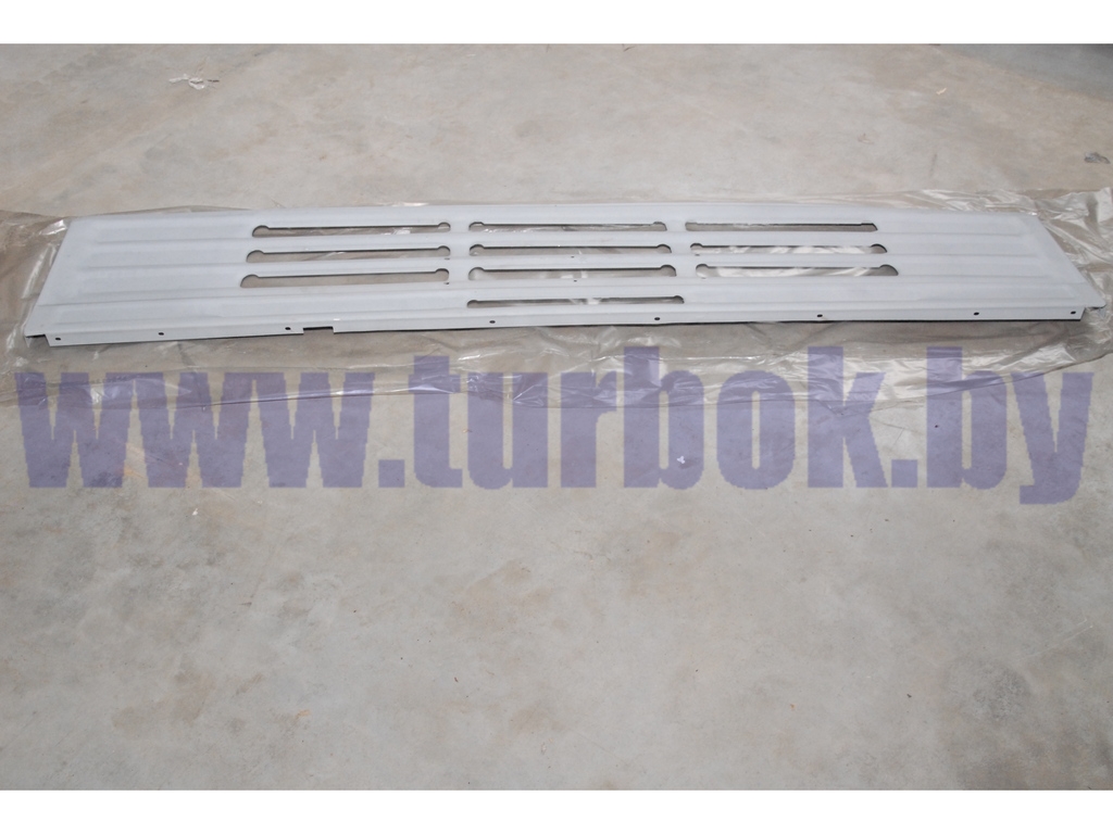 Панель облицовки радиатора нижняя