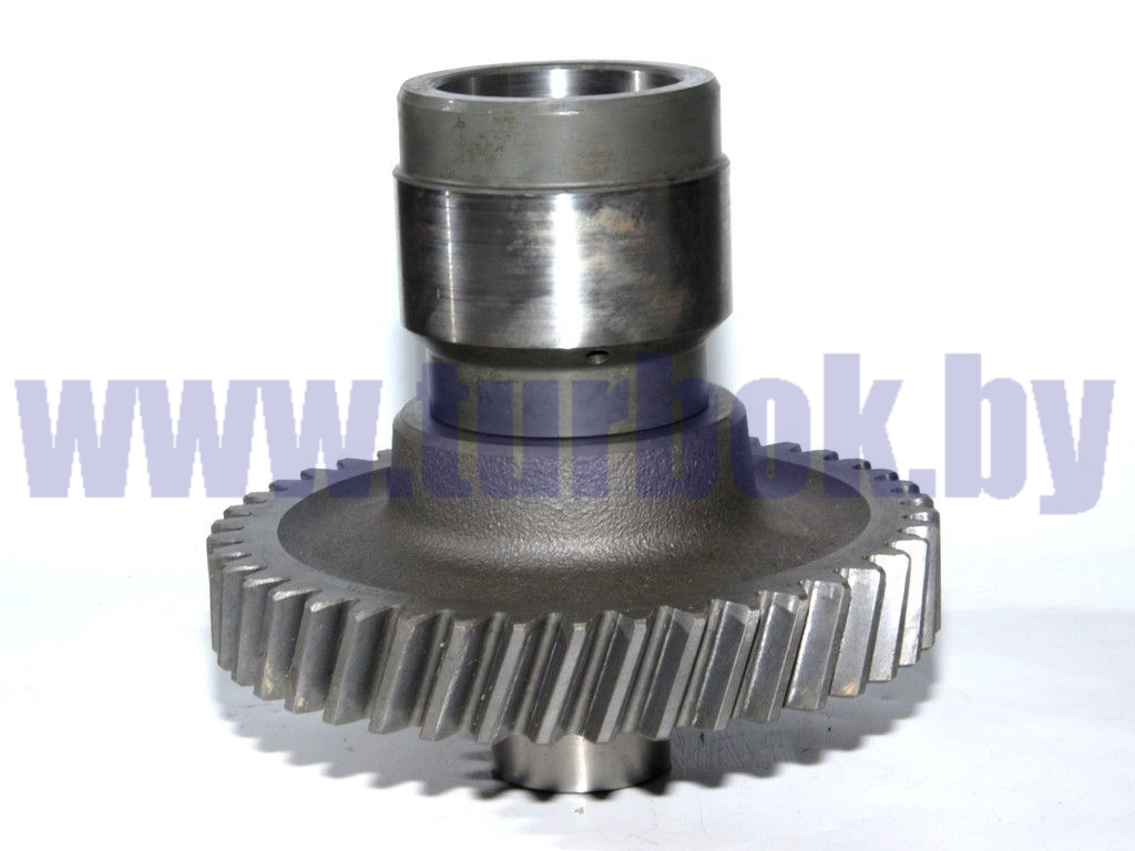 Вал промежуточный делителя КПП-154 в сборе