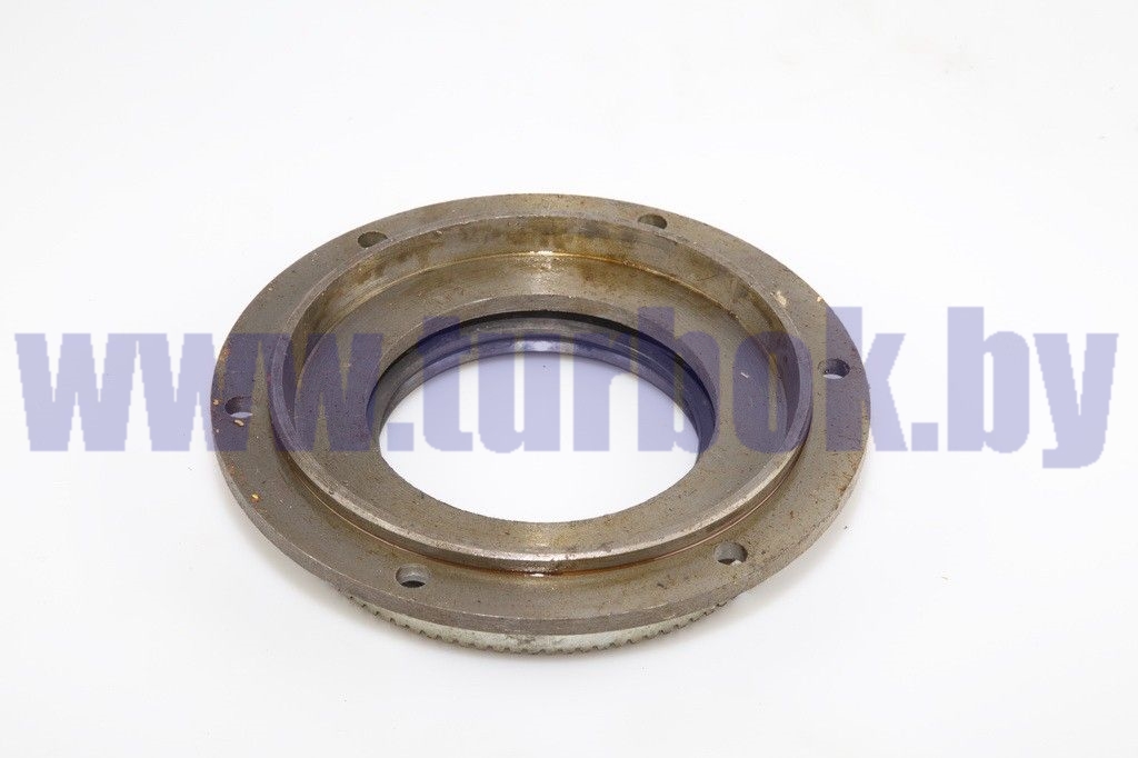 Крышка ступицы передней в сборе