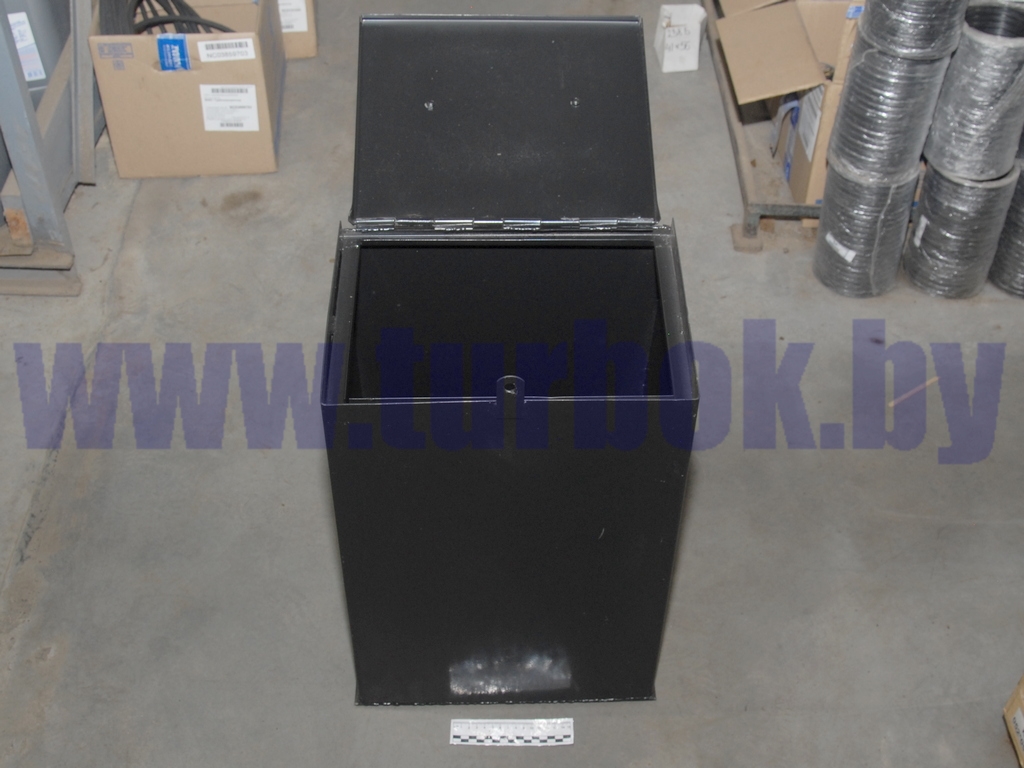 Ящик КАМАЗ инструментальный 310*380*540