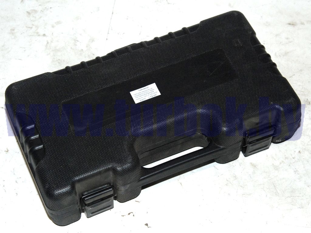 Гайковёрт механический (головка S=30/32) с УКМ в пластмассовом футляре