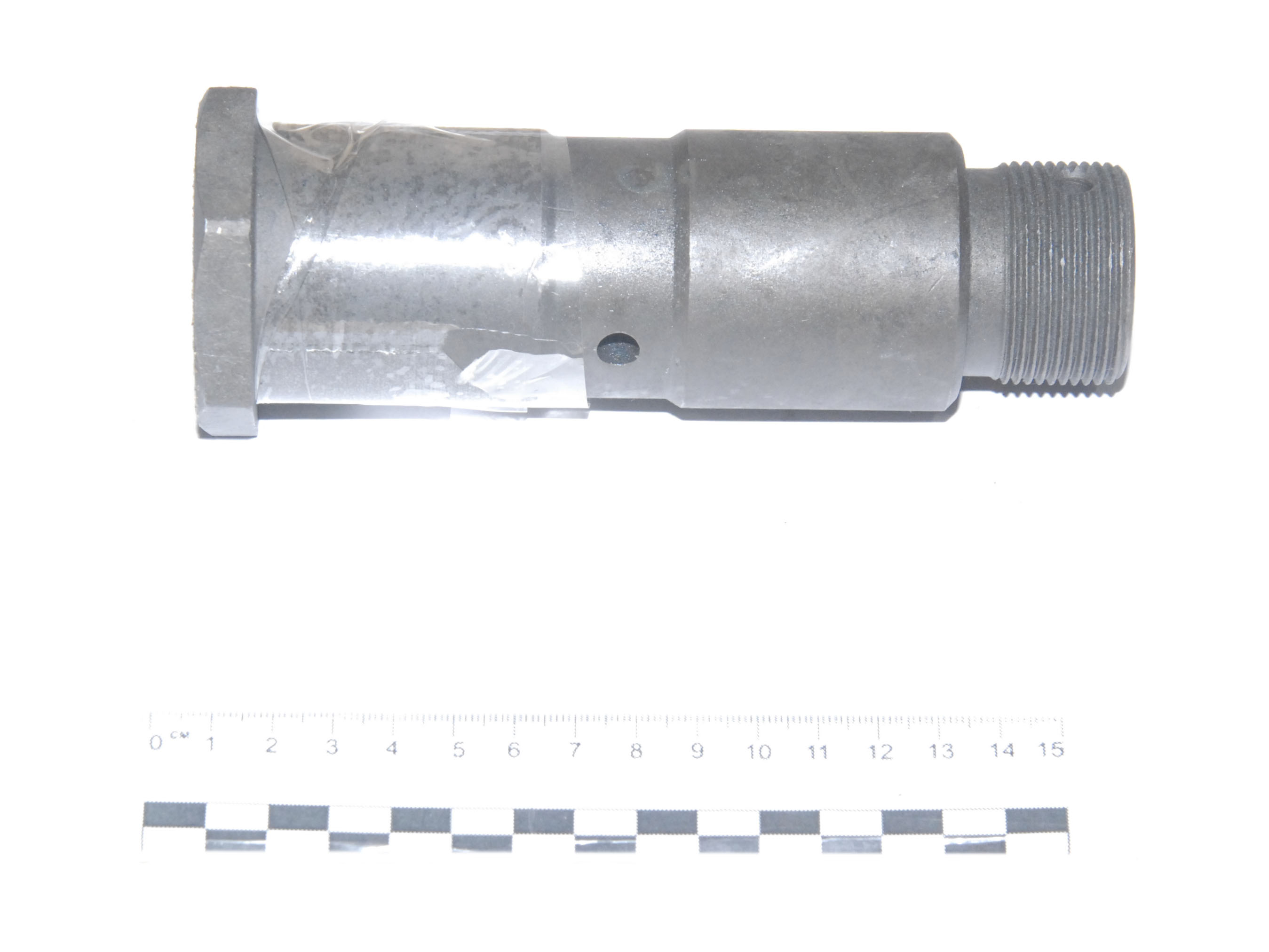 Ось стержня устройства буксирного