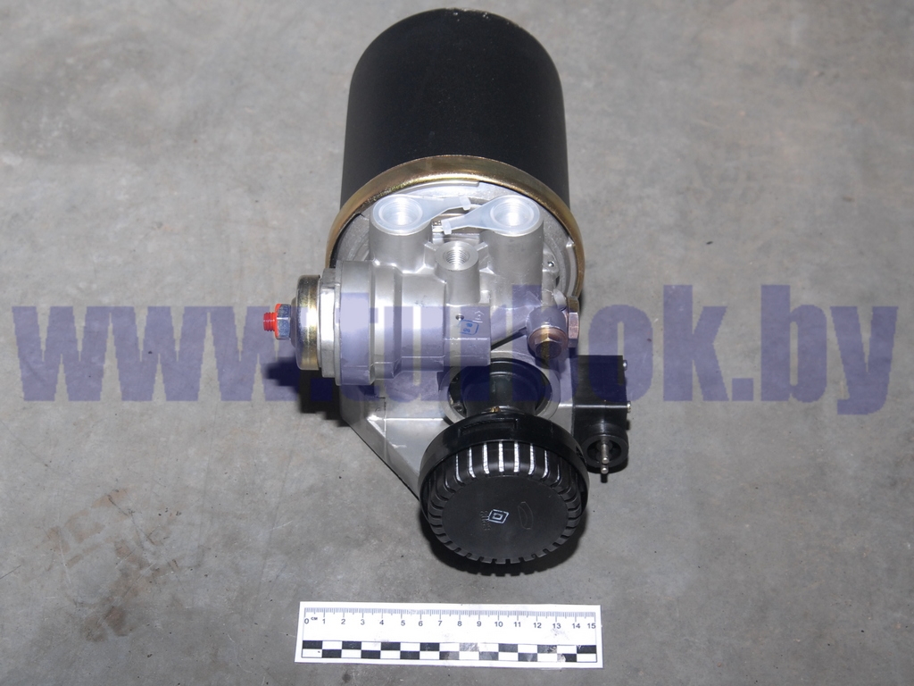 Регулятор давления воздуха с адсорбером (осушитель воздуха) выхода 4 с глушителем