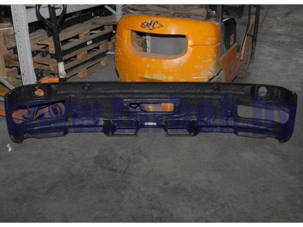 Бампер передний в сборе