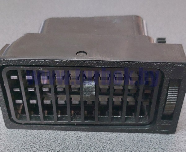 Сопло панели приборов квадратное в сборе