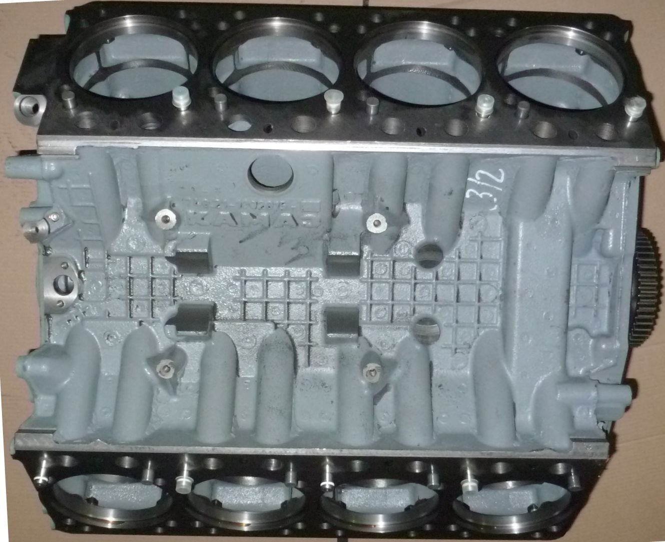 Блок цилиндров